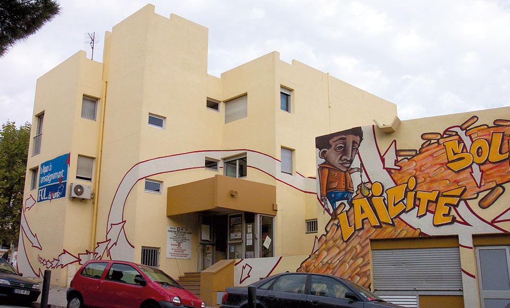 Fresque street art façade FOL du Var Toulon
